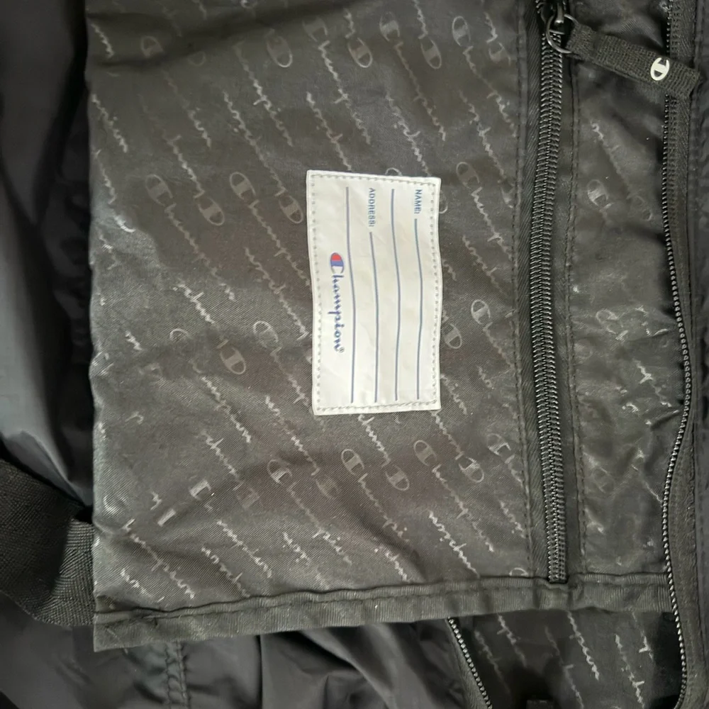 Champion Black Duffel Bag for Men!